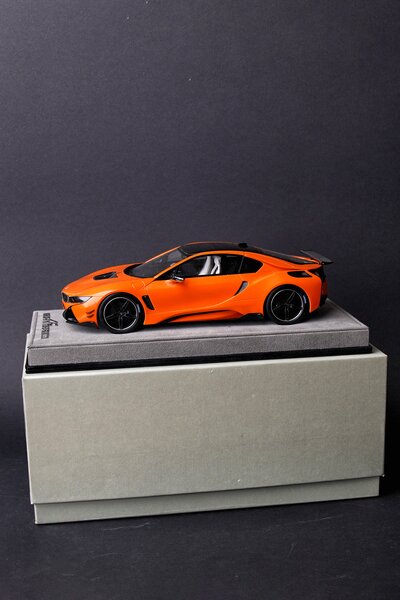 Vand pachet de 6 machete auto BMW scara 1:18