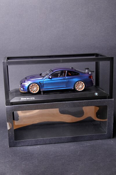 Vand pachet de 6 machete auto BMW scara 1:18