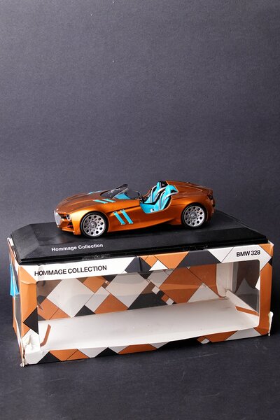 Vand pachet de 6 machete auto BMW scara 1:18